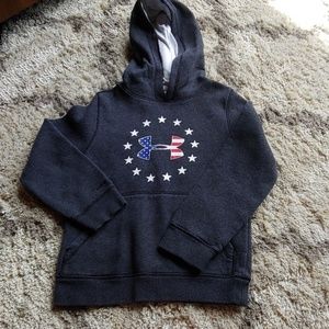 Boys youth small Under Armour